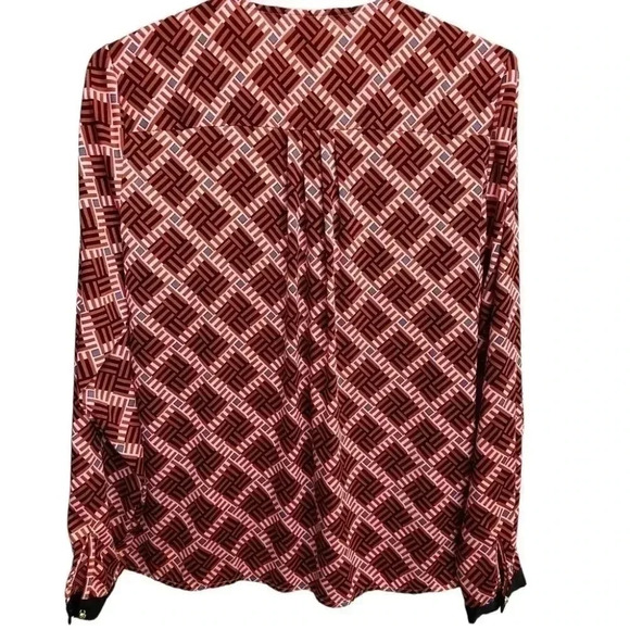 EUC -  Banana Republic V-Neck Pull Over - Picture 3 of 4